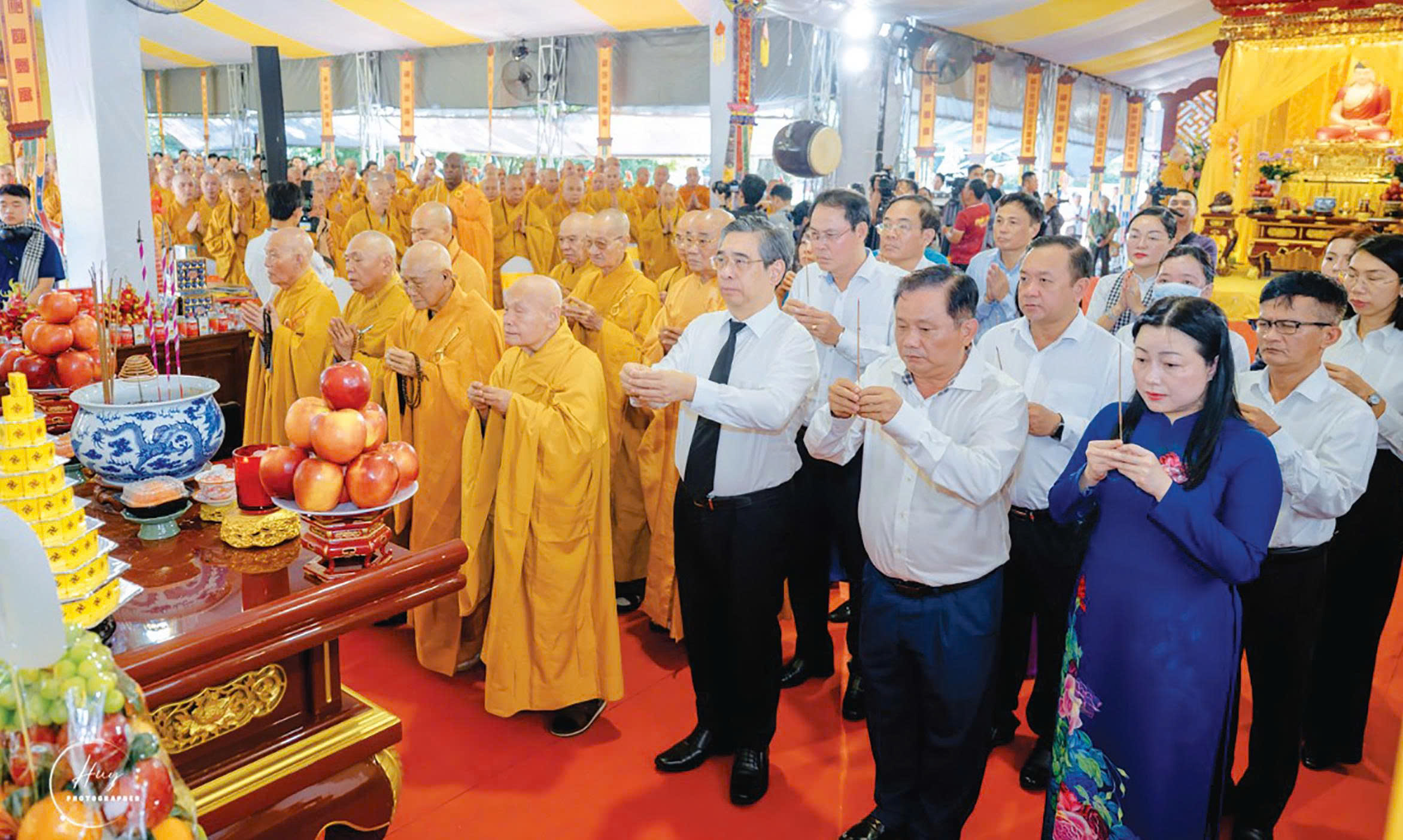 Phật giáo, Công viên lê Thị Riêng