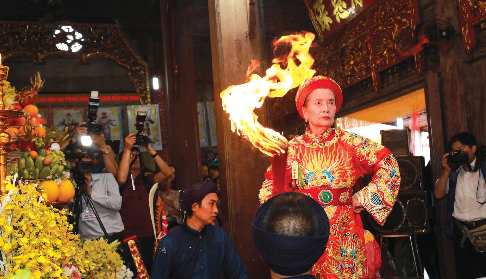 Tín ngưỡng thờ mẫu Tam phủ, Tết, Tín ngưỡng